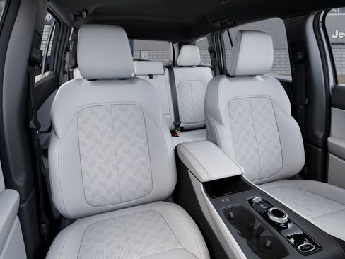 New 2026 Jeep Cherokee Overland image 16