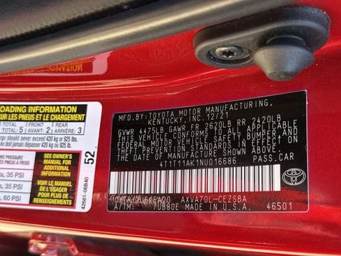 Used 2022 Toyota Camry SE w/ Convenience Package FWD image 32