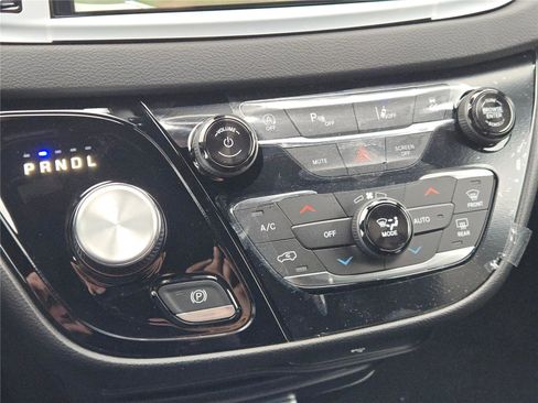 New 2026 Chrysler Voyager LX image 29