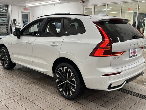 New 2026 Volvo XC60 B5 Ultra w/ Climate Package image 7