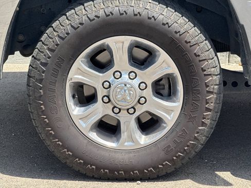 Used 2024 RAM 2500 Big Horn AWD/4WD image 25