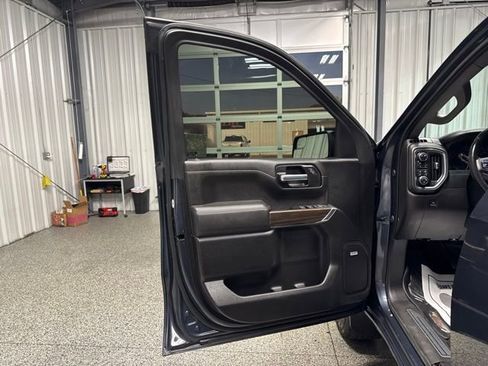 Used 2021 Chevrolet Silverado 1500 LT Trail Boss w/ Convenience Package II AWD/4WD image 7