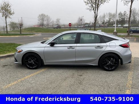 Used 2024 Honda Civic Sport image 3