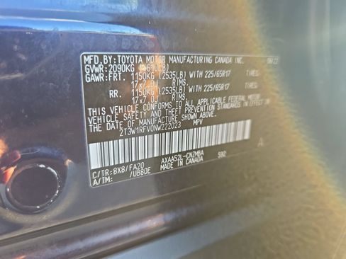 Used 2022 Toyota RAV4 XLE FWD image 33