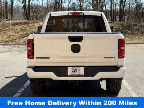 New 2026 RAM 1500 4x4 Crew Cab image 7