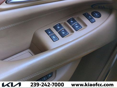 Used 2016 Cadillac Escalade Platinum image 27