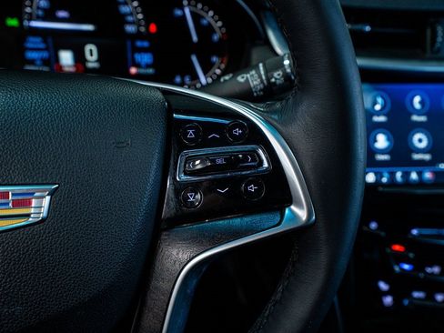 Used 2018 Cadillac XTS Luxury image 41