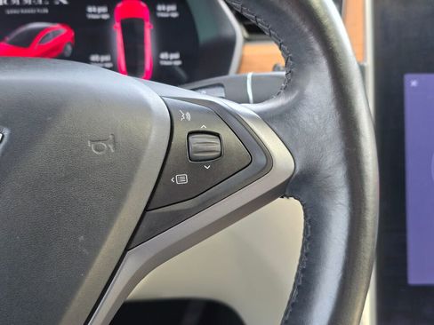 Used 2020 Tesla Model X Long Range image 22
