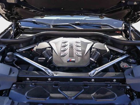 Used 2024 BMW X7 M60i image 31