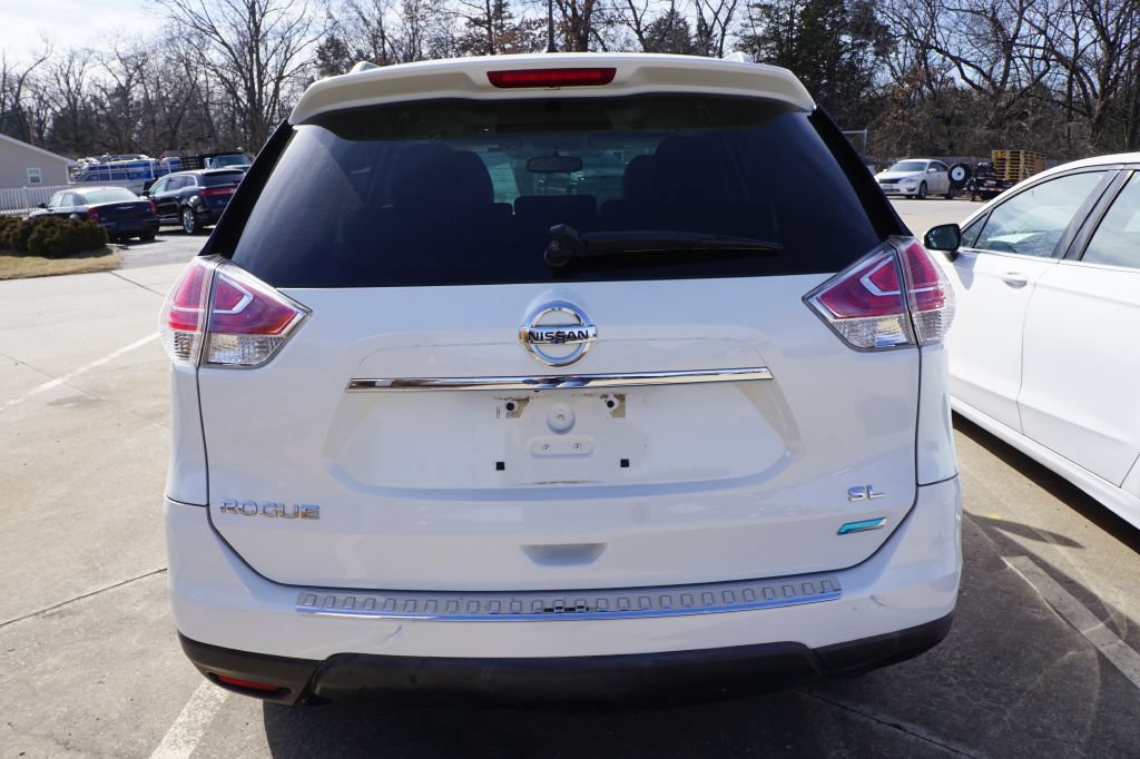 Used 2014 Nissan Rogue SL w/ SL Premium Package FWD image 3