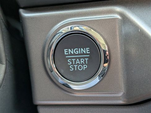 New 2025 Ford F150 XLT w/ Equipment Group 303A High image 29