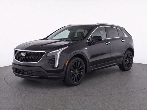 Used 2023 Cadillac XT4 Luxury w/ Cold Weather Package AWD/4WD image 6