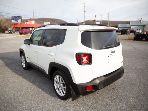 Used 2021 Jeep Renegade Latitude image 7