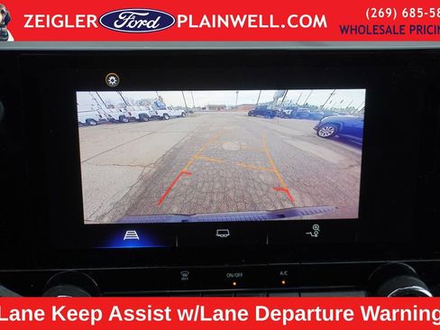 Used 2023 Chevrolet Colorado W/T image 18