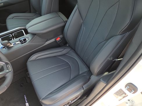 New 2026 Lexus TX 500h AWD image 6