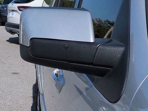 Used 2012 Ford Expedition Limited RWD image 12