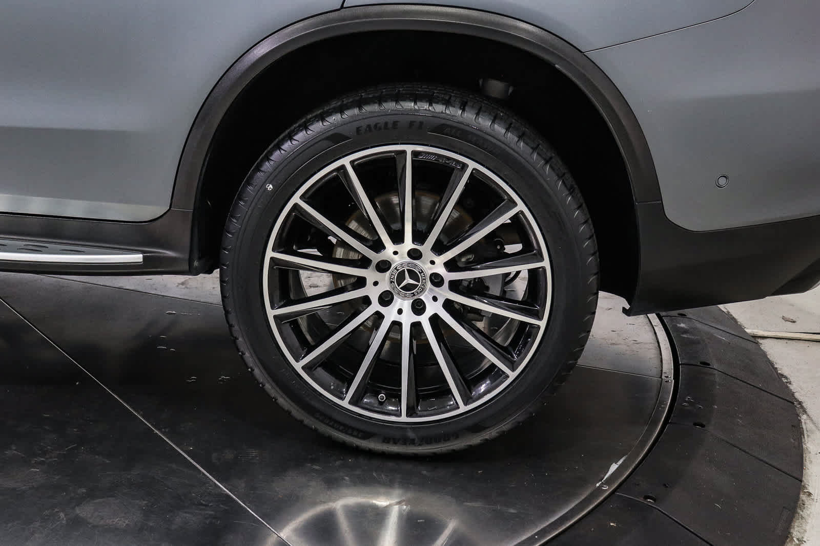 Used 2022 Mercedes-Benz GLC 300 4MATIC Coupe image 10