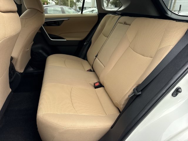 Used 2022 Toyota RAV4 LE FWD image 23