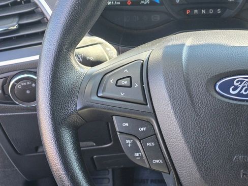 Certified 2024 Ford Edge SE w/ Black Appearance Package image 28