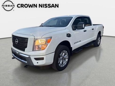 Certified 2024 Nissan Titan SV w/ SV Convenience Package image 1
