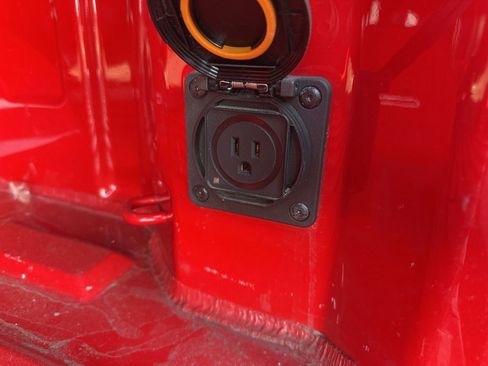 Used 2022 Chevrolet Silverado 1500 RST image 34