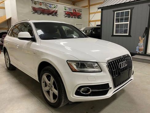 Used 2017 Audi Q5 2.0T Premium Plus w/ Technology Package image 1