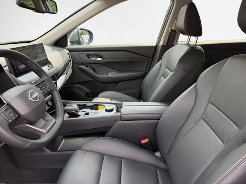 Used 2026 Nissan Rogue SL AWD/4WD image 12