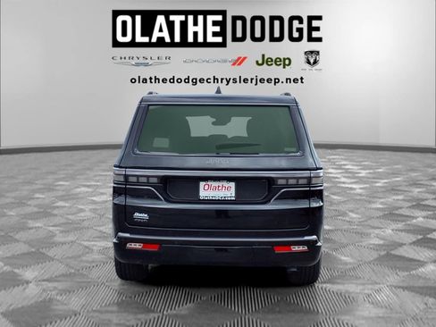 New 2026 Jeep Grand Wagoneer Limited w/ Premium Group II AWD/4WD image 30