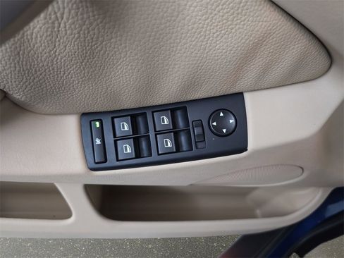 Used 2003 BMW X5 3.0i image 27
