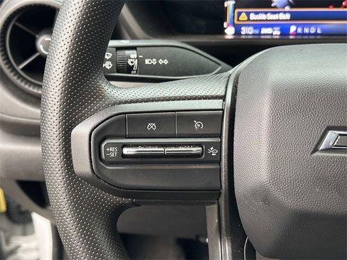 Used 2023 Chevrolet Colorado Trail Boss w/ Technology Package image 24