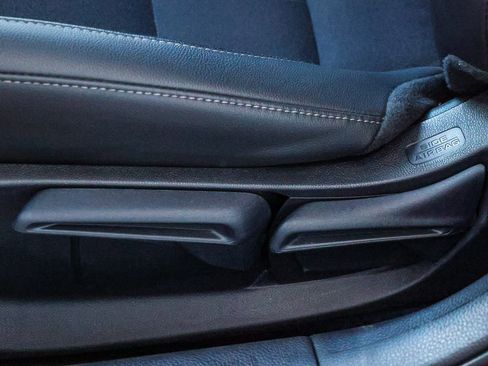 Certified 2025 Honda Civic Sport image 29