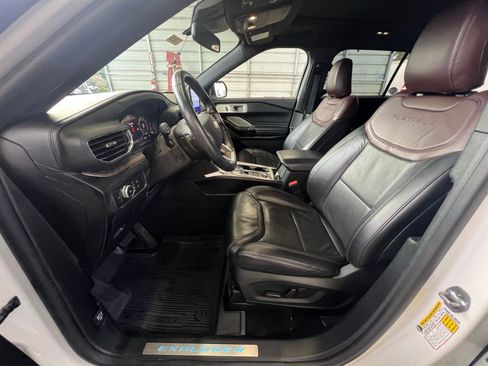Used 2021 Ford Explorer Platinum w/ Equipment Group 601A image 10