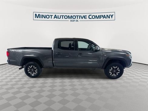 Used 2019 Toyota Tacoma TRD Off-Road AWD/4WD image 9