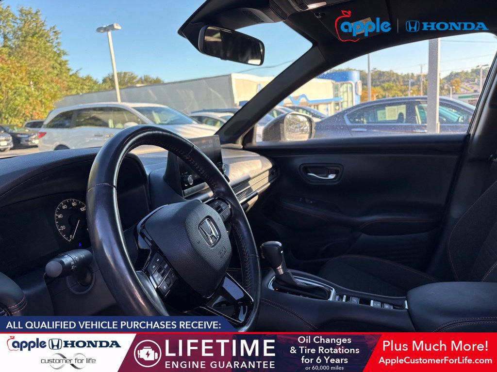 Used 2025 Honda HR-V Sport image 7