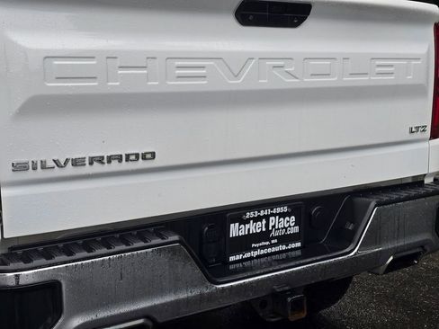 Used 2019 Chevrolet Silverado 1500 LTZ image 14