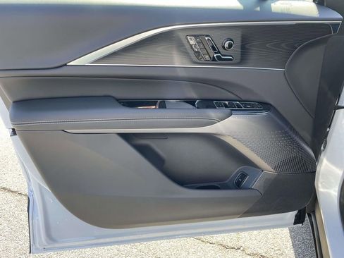 New 2026 Cadillac Lyriq Sport image 15