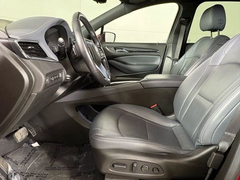 Used 2024 Buick Enclave Premium image 25