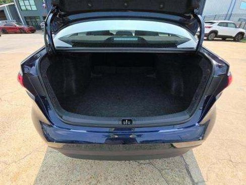 Used 2025 Toyota Corolla LE FWD image 13