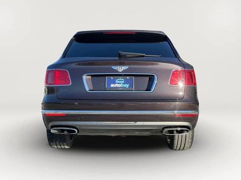 Used 2018 Bentley Bentayga Onyx Edition image 52