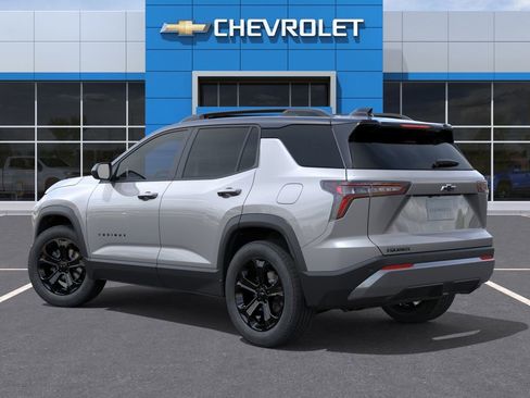 New 2026 Chevrolet Equinox LT FWD image 3