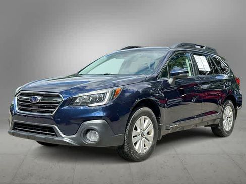 Used 2018 Subaru Outback 2.5i Premium AWD/4WD image 1