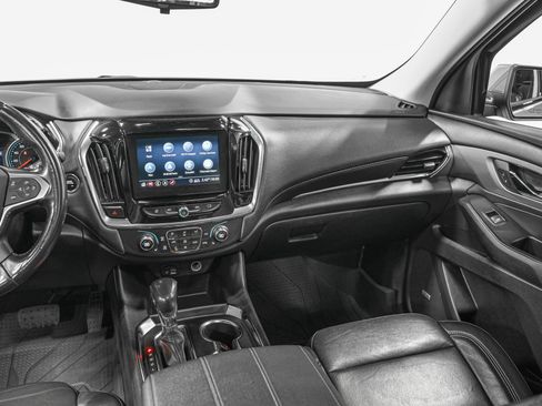 Used 2021 Chevrolet Traverse RS w/ LPO, Floor Liner Package image 30