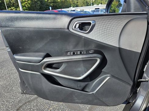 Used 2023 Kia Soul LX w/ Option Group 015 image 29
