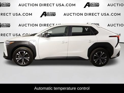 Used 2023 Subaru Solterra AWD image 5