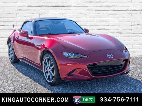 Used 2023 MAZDA MX-5 Miata Grand Touring RWD image 1