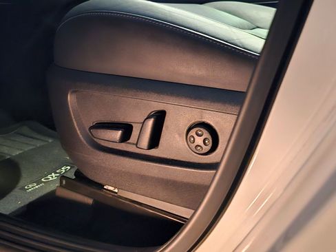 Certified 2025 INFINITI QX55 Luxe w/ Cargo Package image 2