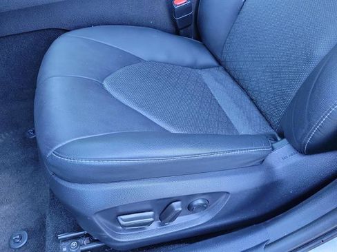 Used 2024 Toyota Camry XSE FWD image 4