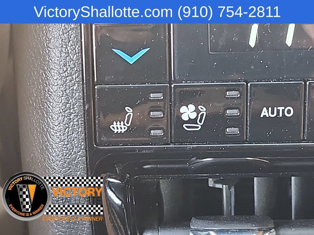 Used 2025 Jeep Grand Cherokee L Summit AWD/4WD image 6