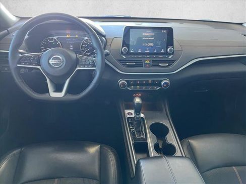 Used 2021 Nissan Altima 2.0 SR FWD image 11