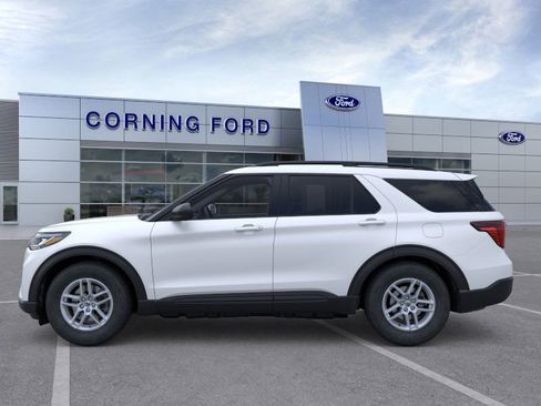 New 2026 Ford Explorer Active image 3